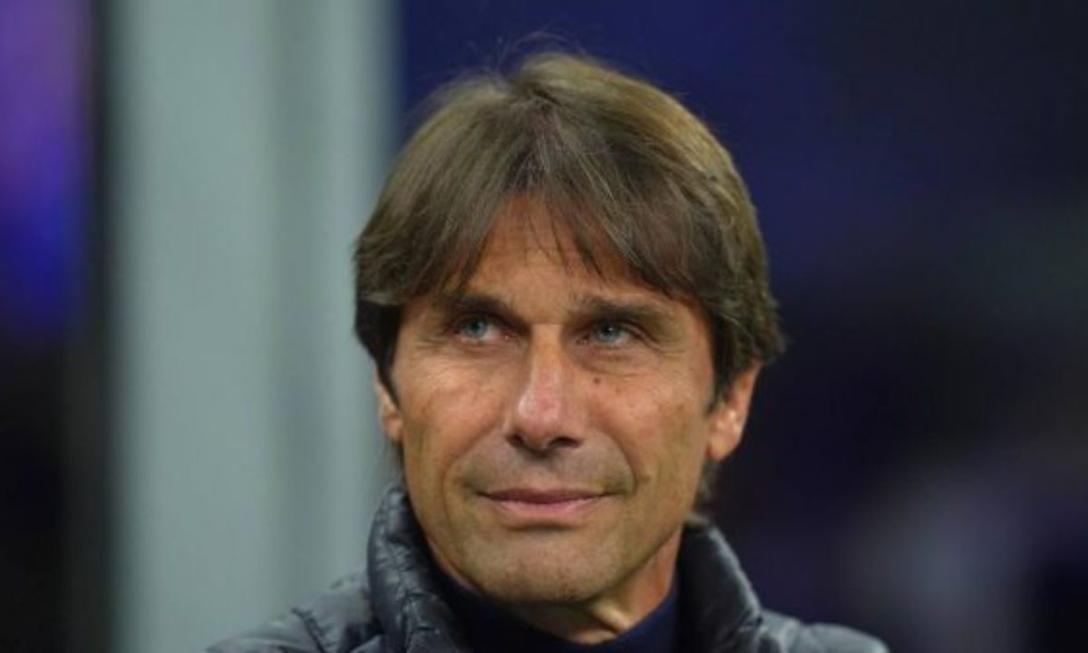 Entusiasmo Napoli, Conte torna a sorridere | Ufficiale il doppio ritorno: tifosi impazziti