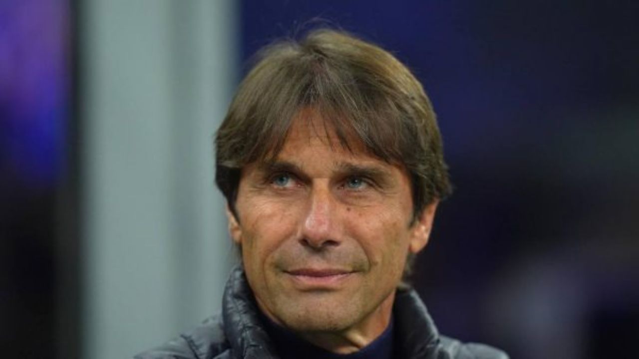 Entusiasmo Napoli, Conte torna a sorridere | Ufficiale il doppio ritorno: tifosi impazziti