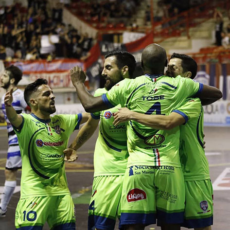 Alla Luparense il primo round per lo scudetto del calcio a 5