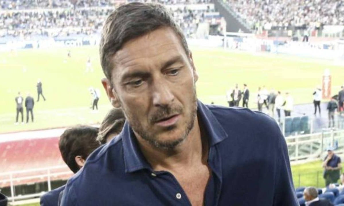 Francesco Totti, i guai non finiscono più | Dalla separazione alla gravissima accusa: l’ex Capitano finisce in Tribunale