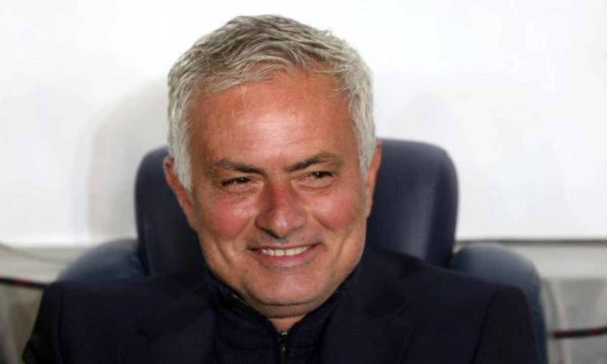 Juventus, Mourinho bussa alla porta | Lo Special One sorprende ancora: il suo futuro è già scritto