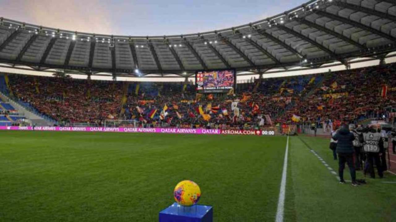 Addio Roma, cambia maglia ma non campionato | Trattativa lampo e accordo vicino: può iniziare una nuova avventura
